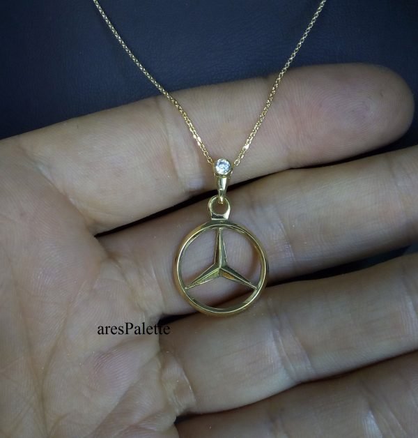 Mercedes Yellow Gold Necklace