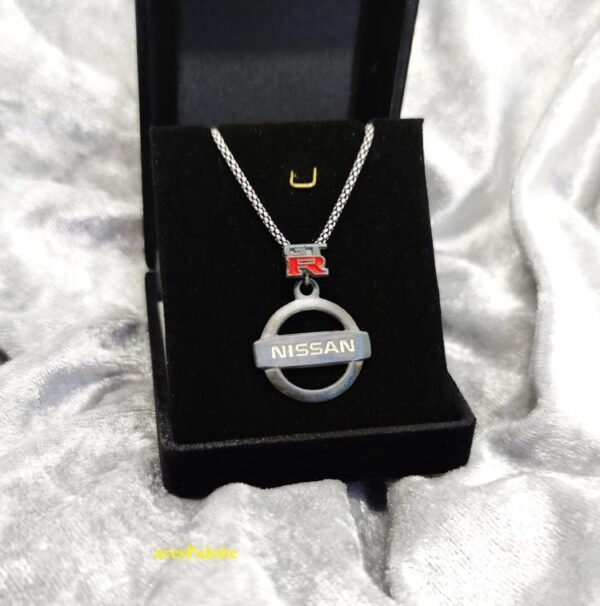 nissan-gtr-silver-necklace-(1)