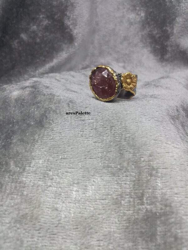 Red Sapphire Ring-Special Design Ring 7.80 ct Sapphire