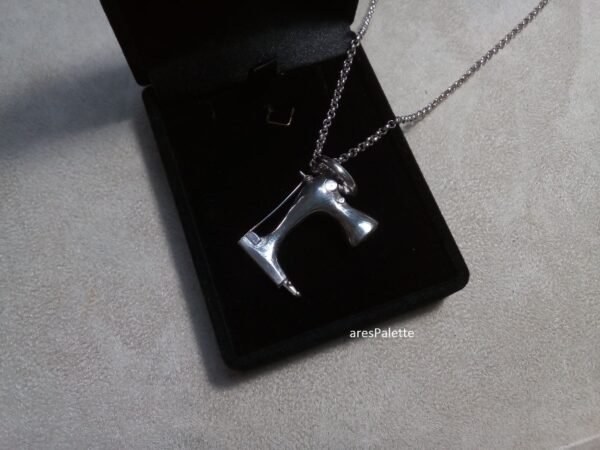 3D And Fully Handmade Realistic Sewing Machine Necklace 925 Silver