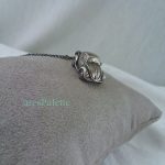 car necklace